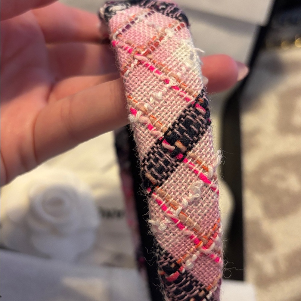 Chanel pink/black plaid headband - Picture 5 of 6